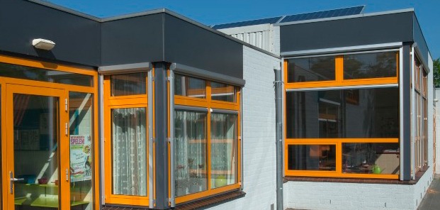 Milyt hpl plaat in de kleur zwart