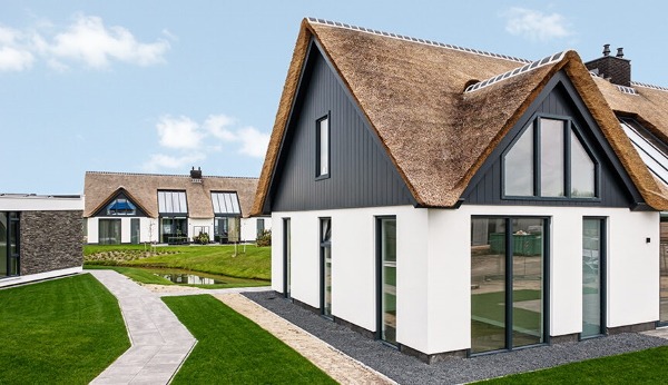 Keralit Sponningdeel 190 is geschikt voor verschillende toepassingen, onder andere vakantiewoningen. Keralit Sponningdeel 190 is geschikt voor verschillende toepassingen, onder andere vakantiewoningen.