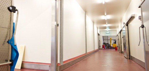 Wonderboard verwerkt aan de muur